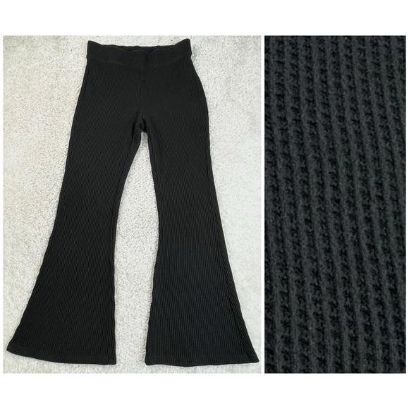 Aerie Waffle Knit High Waisted Flare Legging Pants in Black. Loungewear medium - Picture 1 of 11